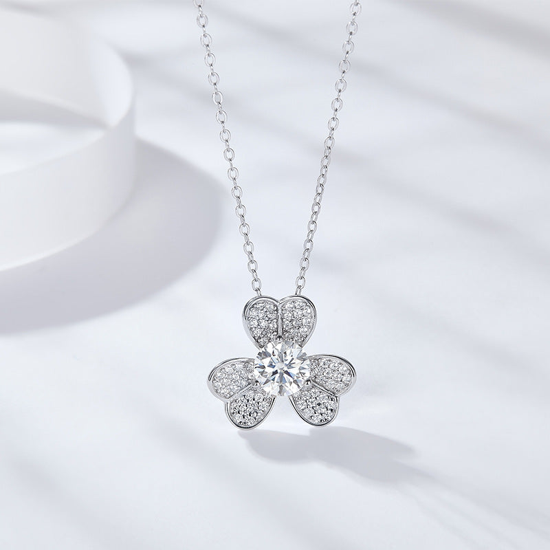 Jzora handmade clover petal 1ct round cut moissanite sterling silver necklace